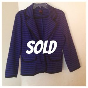 Fitted royal blue& black stretch Blazer from bebe